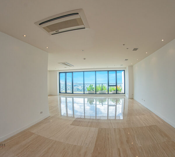 Skyline Sanctuary: A 3-Level Masterpiece in La Sabana