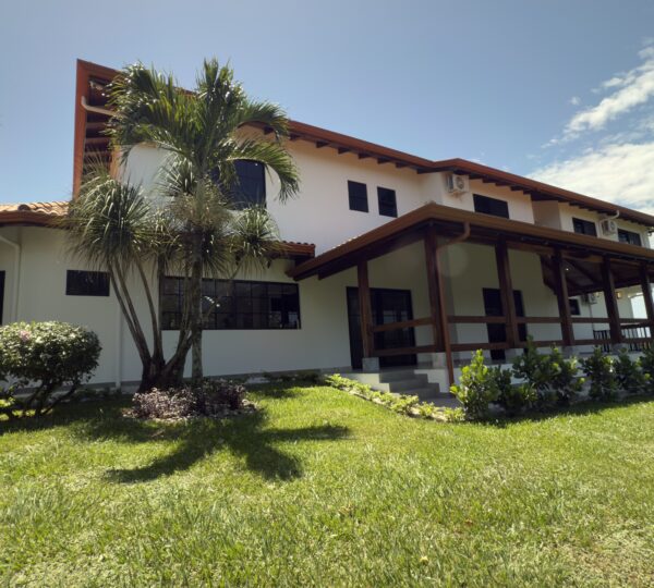 Retire in Luxury — Your Dream Home in Atenas, Costa Rica