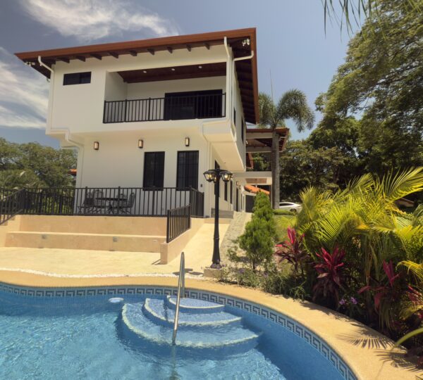 Retire in Luxury — Your Dream Home in Atenas, Costa Rica