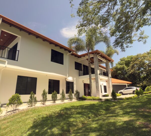 Retire in Luxury — Your Dream Home in Atenas, Costa Rica
