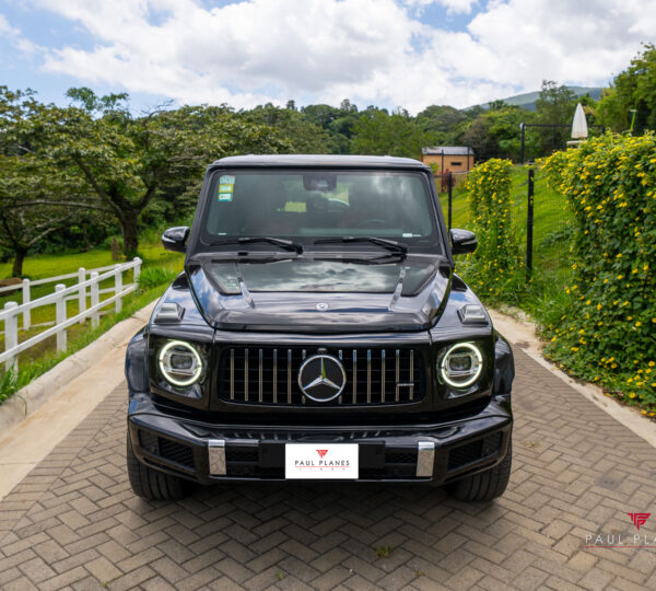 Mercedes-Benz G 500 2020 – Power, Luxury, and Commanding Presence